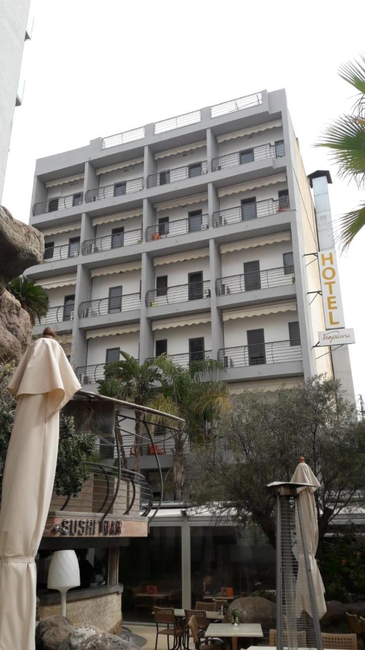 Tropicana Hotel Saint Julian's Eksteriør billede