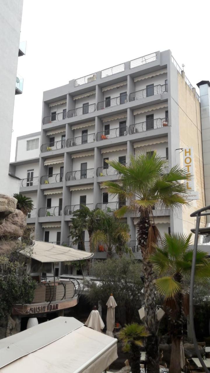 Tropicana Hotel Saint Julian's Eksteriør billede