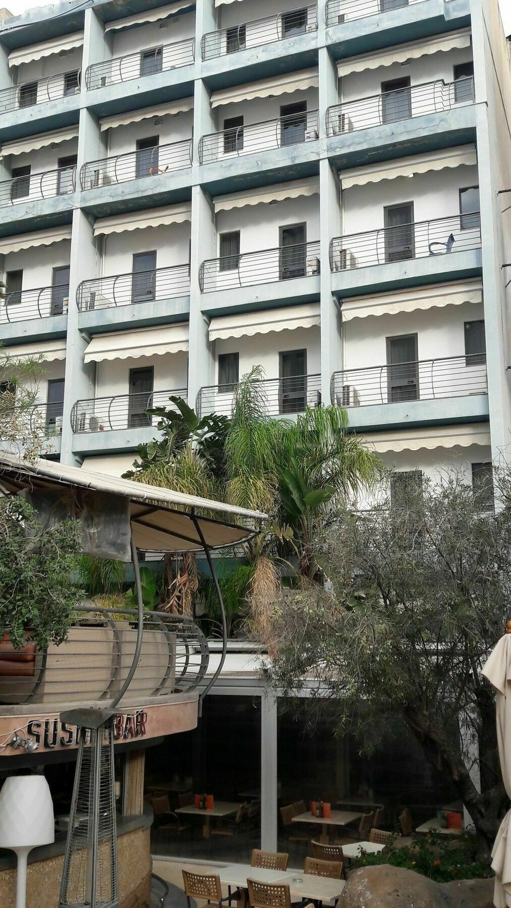 Tropicana Hotel Saint Julian's Eksteriør billede